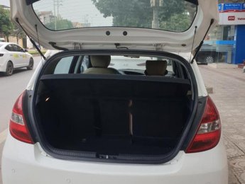 Hyundai i20 2012 - Cần bán lại xe Hyundai i20 đời 2012, màu trắng