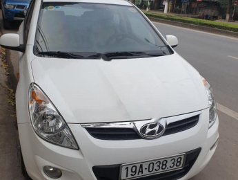Hyundai i20 2012 - Cần bán lại xe Hyundai i20 đời 2012, màu trắng