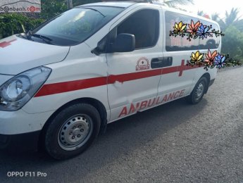 Hyundai Grand Starex Van 2.5 MT 2017 - Bán Hyundai Grand Starex Van 2.5 MT đời 2017, màu trắng, xe nhập, giá 550tr