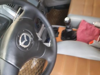 Mazda 323 2004 - Bán Mazda 323 năm 2004, màu bạc, giá 160tr xe máy chạy êm