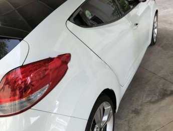 Hyundai Veloster 2011 - Bán xe Hyundai Veloster đời 2011, màu trắng, xe nhập chính hãng