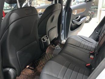 Mercedes-Benz GLC-Class 2016 - Bán Mercedes GLC250 năm sản xuất 2016, màu bạc, số tự động