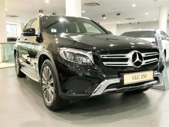 Mercedes-Benz GLC-Class GLC250 2019 - Bán nhanh đón tết chiếc xe Mercedes-Benz GLC 250, sản xuất 2019, giá cạnh tranh, giao tận nhà