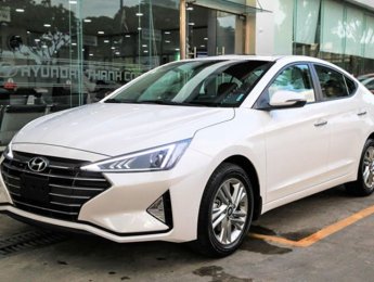 Hyundai Elantra 2019 - Bán nhanh đón tết chiếc xe Hyundai Elantra 1.6 MT, sản xuất 2019, giá cạnh tranh, giao nhanh tận nhà