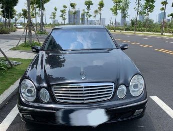 Mercedes-Benz E class E240 2003 - Cần bán gấp Mercedes E240 năm sản xuất 2003, màu đen, 255 triệu