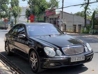 Mercedes-Benz E class 2004 - Cần bán lại xe Mercedes E240 năm 2004, màu đen giá cạnh tranh