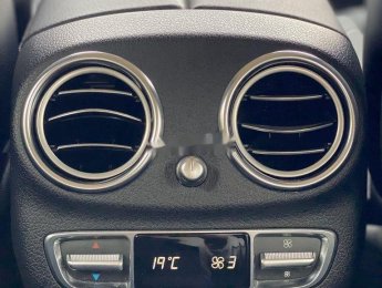 Mercedes-Benz E class  E200   2018 - Cần bán lại xe Mercedes E200 năm sản xuất 2018, màu đen như mới