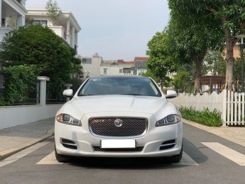 Jaguar XJL 2015 - Cần bán lại xe cũ Jaguar XJL đời 2015, giá rẻ, giao xe nhanh