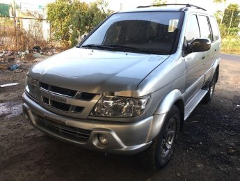 Isuzu Hi lander 2005 - Cần bán lại xe Isuzu Hi lander sản xuất 2005, màu bạc, nhập khẩu nguyên chiếc, giá tốt