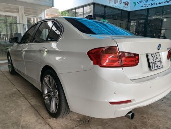 BMW 3 Series   2012 - Bán xe cũ BMW 320i sản xuất năm 2012, xe nhập
