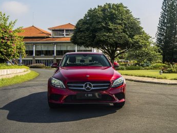 Mercedes-Benz C class 2020 - Giảm tiền mặt trực tiếp khi mua chiếc Mercedes-Benz C180, sản xuất 2020, giao nhanh