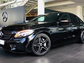 Mercedes-Benz C class C300 AMG 2020 - Bán xe Mercedes C300 AMG sản xuất năm 2020, màu đen, giao xe ngay