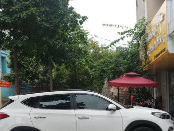 Hyundai Tucson 2015 - Chính chủ cần bán xe Hyundai Tucson sản xuất 2015, màu trắng