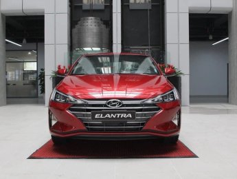 Hyundai Elantra 2.0AT 2020 - Cần bán xe Hyundai Elantra 2.0AT đời 2020, màu đỏ, giá cạnh tranh
