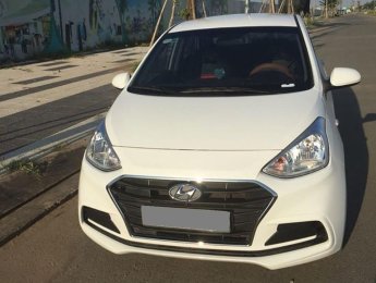Hyundai i10 2019 - Gia đình tôi cần bán Hyundai I10 2019, số sàn, màu trắng, sedan