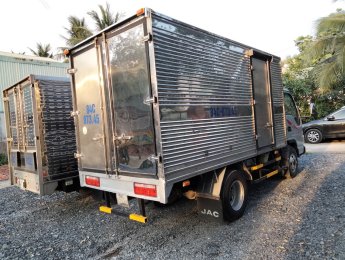 Xe tải 1,5 tấn - dưới 2,5 tấn 2017 - Cần bán xe JAC 2t4 thùng kín