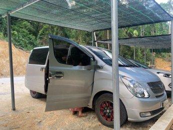 Hyundai Grand Starex 2008 - Cần bán lại xe Hyundai Grand Starex năm 2008, màu bạc, nhập khẩu nguyên chiếc số sàn