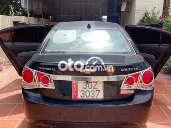 Chevrolet Cruze 2010 - Cần bán gấp Chevrolet Cruze sản xuất năm 2010, màu đen, xe nhập