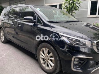 Kia Sedona 2018 - Bán xe Kia Sedona 2018, màu đen giá cạnh tranh