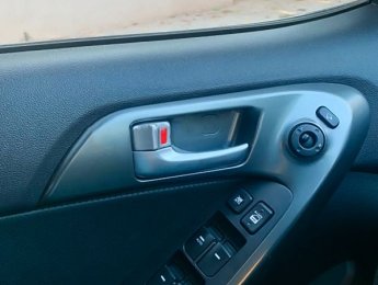 Kia Forte 2017 - Bán xe Kia Forte 2017, màu đen còn mới