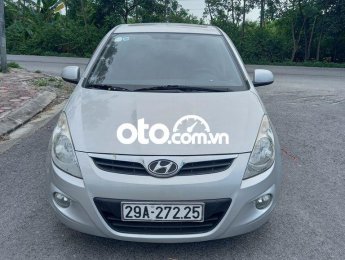 Hyundai i20  AT 2011 - Bán Hyundai i20 AT sản xuất 2011, màu bạc, nhập khẩu  