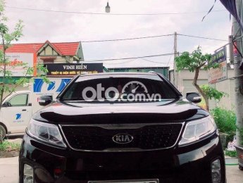 Kia Sorento 2016 - Cần bán gấp Kia Sorento đời 2016, màu đen, 600tr