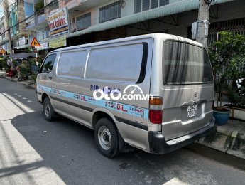 Toyota Hiace 2002 - Bán Toyota Hiace 2002, giá chỉ 90 triệu