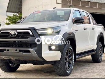 Toyota Hilux 2.8 AT  2021 - Bán Toyota Hilux 2.8 AT đời 2021 giá cạnh tranh