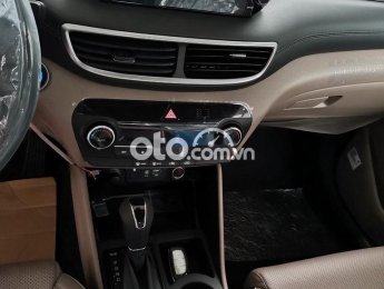 Hyundai Tucson 2021 - Bán Hyundai Tucson đời 2021, màu trắng