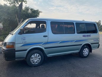 Toyota Hiace 2003 - Bán xe Toyota Hiace 2.8MT sản xuất 2003, màu xanh lam, giá 45tr