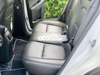 Hyundai Creta   1.6AT   2015 - Cần bán gấp Hyundai Creta 1.6AT sản xuất 2015, màu trắng, nhập khẩu