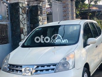 Nissan Grand livina 2011 - Bán Nissan Grand livina 1.8MT 2011, màu trắng