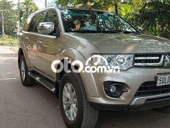 Mitsubishi Pajero 2015 - Bán Mitsubishi Pajero năm sản xuất 2015, màu vàng