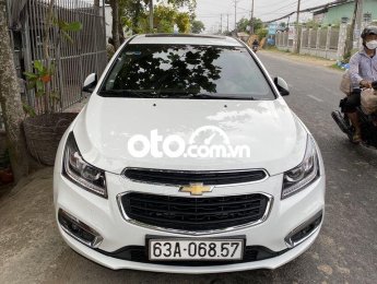 Chevrolet Cruze   LTZ 2017 - Bán Chevrolet Cruze LTZ sản xuất năm 2017, màu trắng mới chạy 50km 