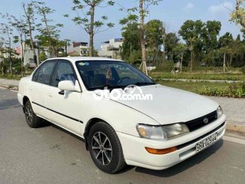 Toyota Corolla GLi 2005 - Bán ô tô Toyota Corolla GLi năm 2005, màu trắng, nhập khẩu