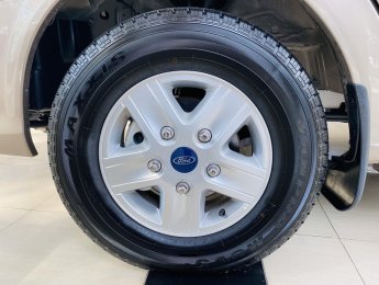 Ford Transit 2022 - Giảm tiền mặt, tặng phụ kiện. Trả trước 180 triệu lấy xe, làm biển Hà Nội