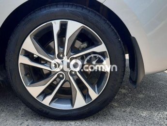Kia Rondo 2018 - Bán Kia Rondo 2.0 GMT năm 2018, màu bạc, giá chỉ 400 triệu