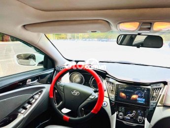 Hyundai Sonata 2010 - Bán Hyundai Sonata sản xuất 2010, màu trắng