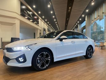 Kia K5 2022 - Ưu đãi lớn trong tháng 4/2022, hỗ trợ 50% thuế trước bạ+ trả góp 85% giá trị xe, giao ngay