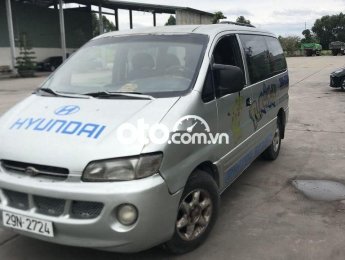 Hyundai Starex 2001 - Xe màu ghi