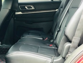 Ford Explorer 2020 - Màu đỏ, nhập khẩu
