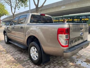 Ford Ranger 2020 - Xe màu vàng cát, số tự động