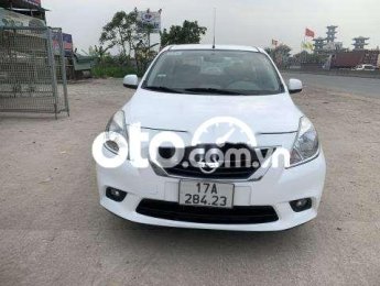 Nissan Sunny 2015 - Màu trắng