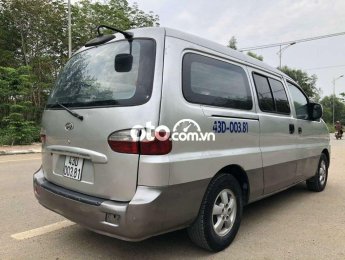 Hyundai Grand Starex 2004 - Màu bạc, nhập khẩu nguyên chiếc, 130 triệu
