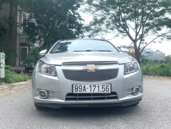 Chevrolet Cruze 2010 - Màu bạc số sàn, giá ưu đãi