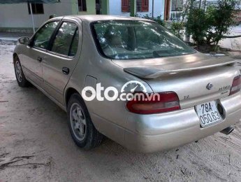 Nissan Altima 1995 - Màu vàng cát, giá chỉ 50 triệu