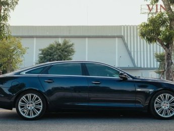 Jaguar XJL 2015 - Màu đen