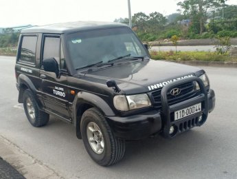 Hyundai Galloper 2001 - Bán xe bản AT 4x4 máy dầu năm 2001, màu đen, xe rất đẹp, giá lại rẻ