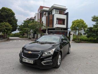 Chevrolet Cruze 2018 - Màu đen, giá ưu đãi