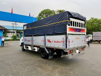 Isuzu NQR 2022 - Tải trọng: 5,5 tấn, thùng dài 6,20m